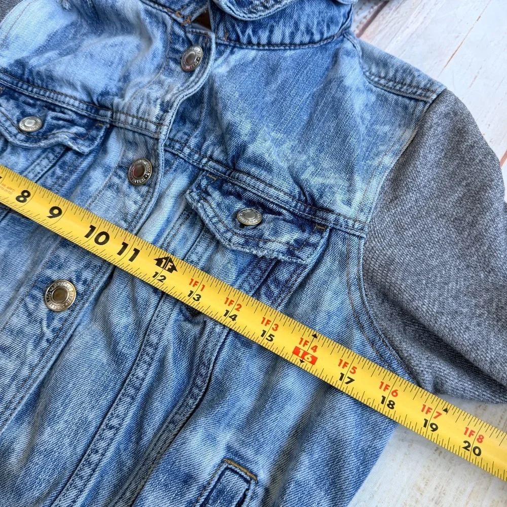 American Eagle Distressed Denim Jacket | Size Large Youth‎ | Blue Jean Jacket